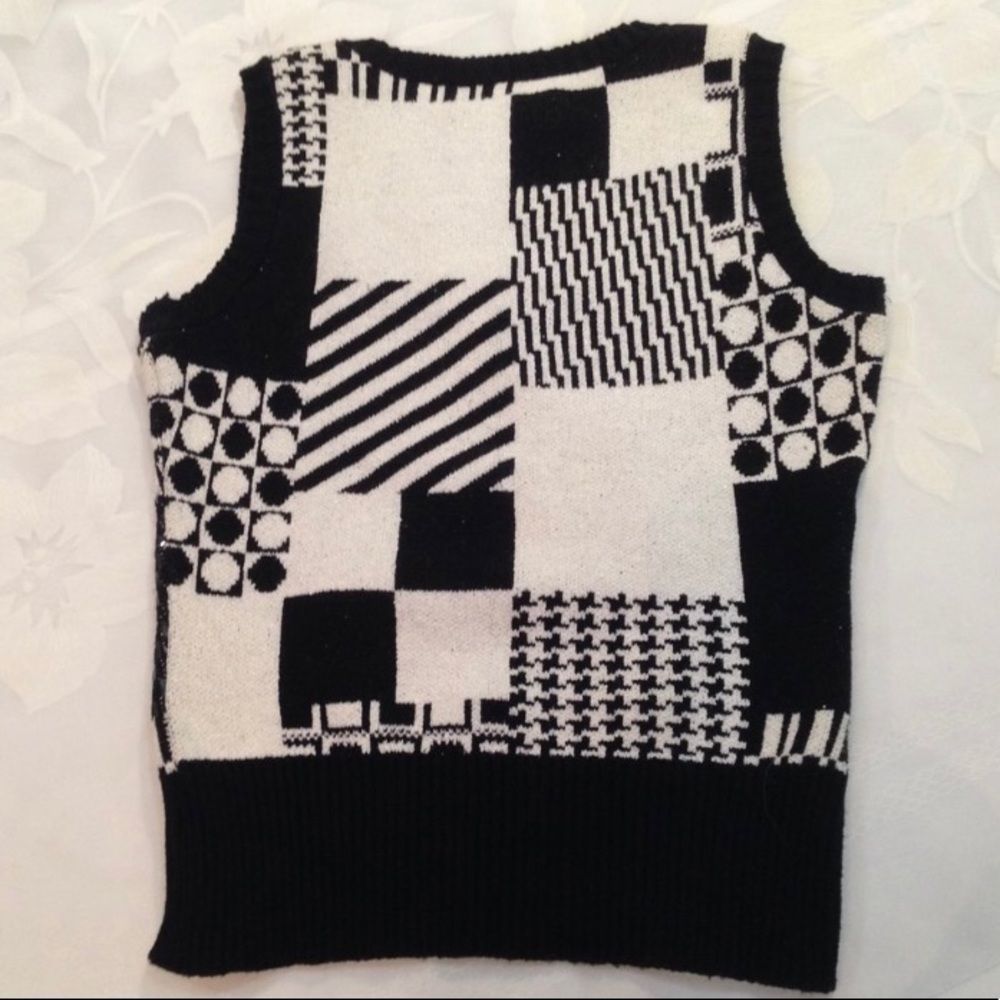 Vintage Bette Paige Sleeveless Shimmer Sweater - Picture 2 of 5